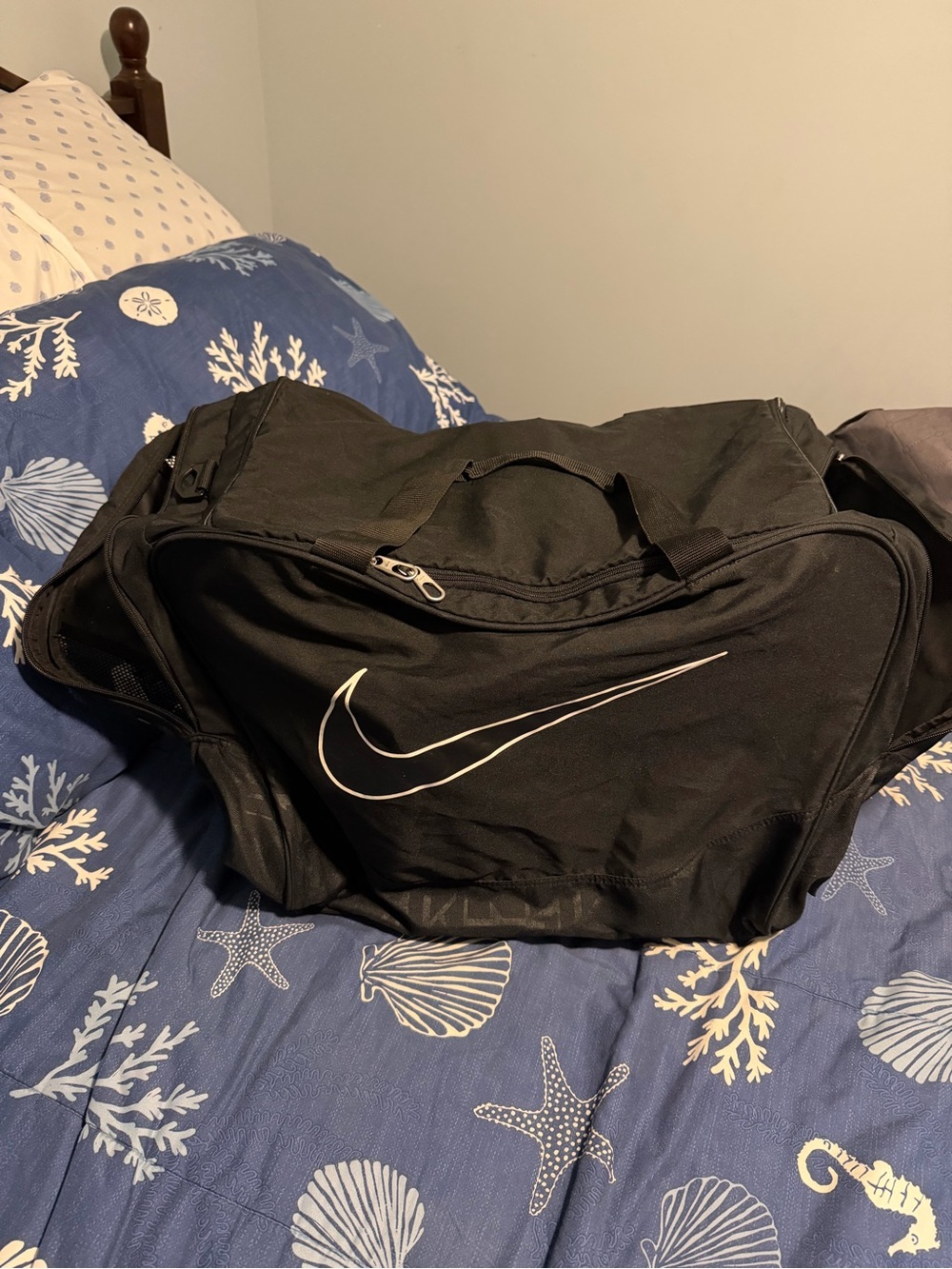 Nike Black Duffle Bag with White Swoosh – Men's Sports Carry Bag